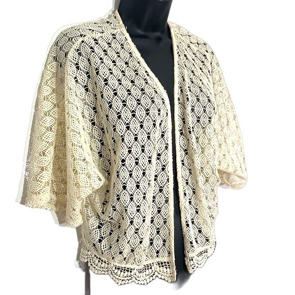 LOVE TREE Crochet Open Front Short Sleeve Cardigan Cream Size Small - Picture 4 of 9